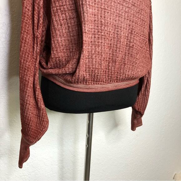 We the Free wash out maroon waffle knit balloon sleeve top size Extra Small XS - Picture 5 of 14